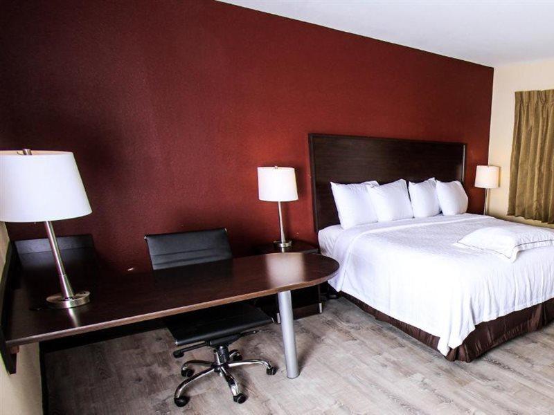 Red Roof Inn Plus+ Williams - Grand Canyon Exterior photo