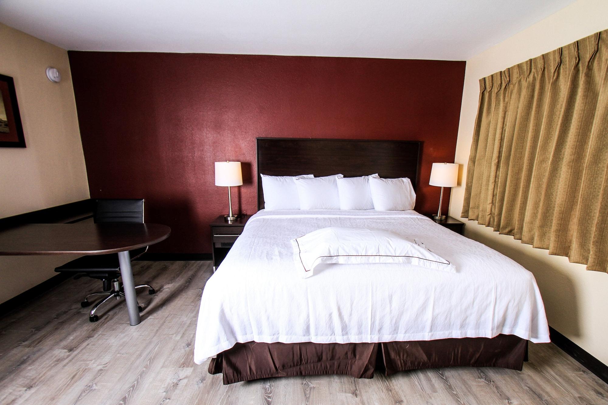 Red Roof Inn Plus+ Williams - Grand Canyon Exterior photo