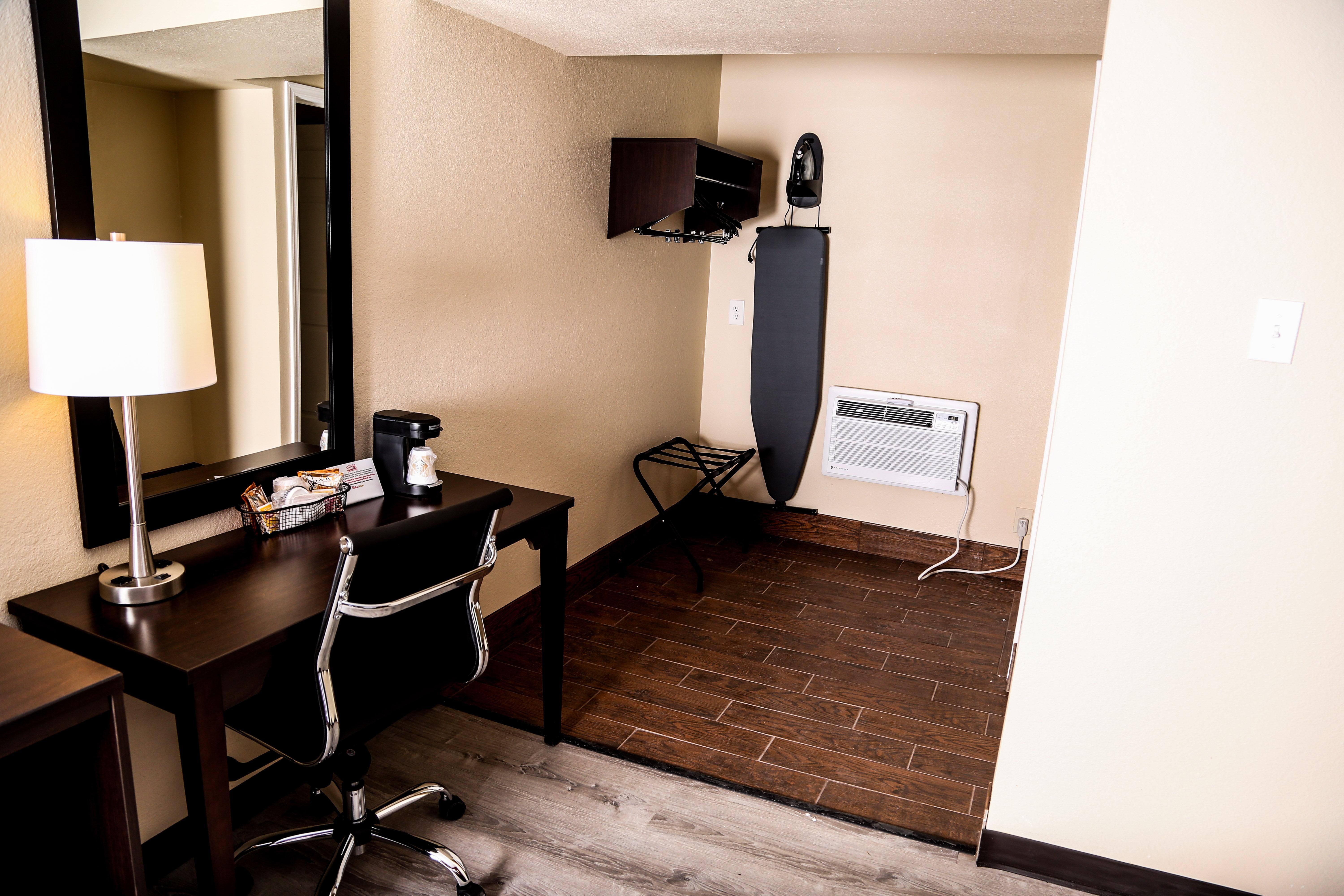 Red Roof Inn Plus+ Williams - Grand Canyon Exterior photo