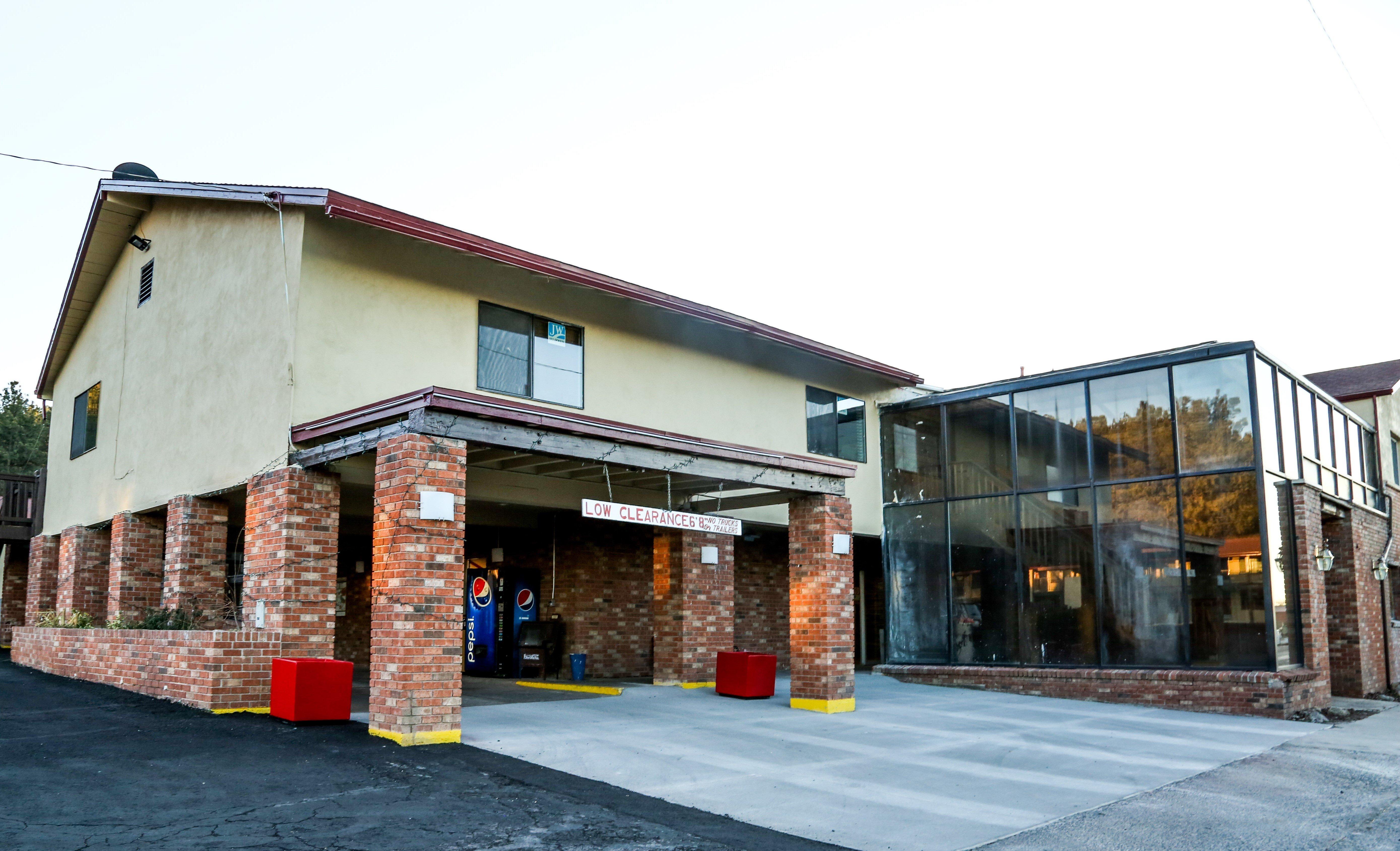Red Roof Inn Plus+ Williams - Grand Canyon Exterior photo